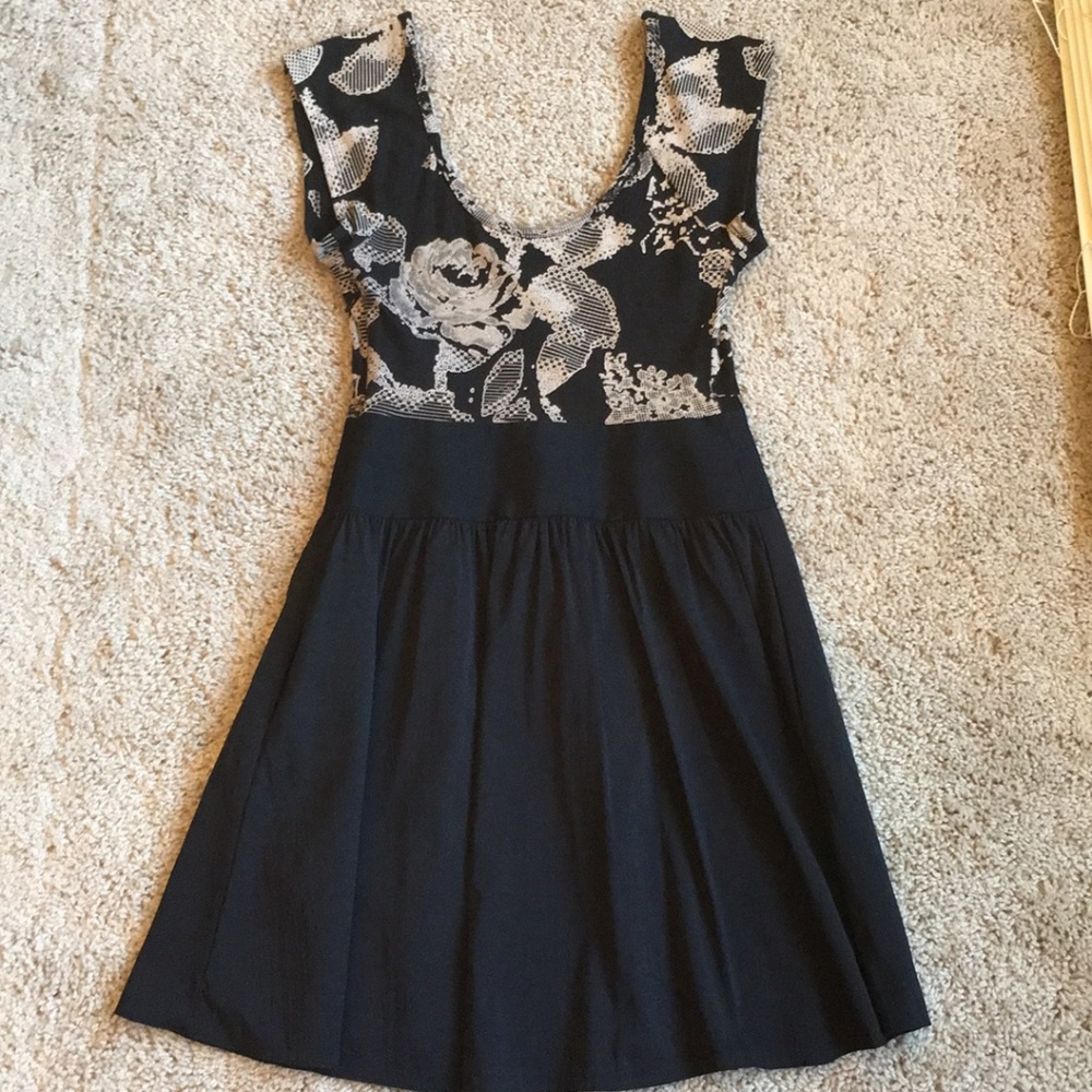 Express Dress w POCKETS!